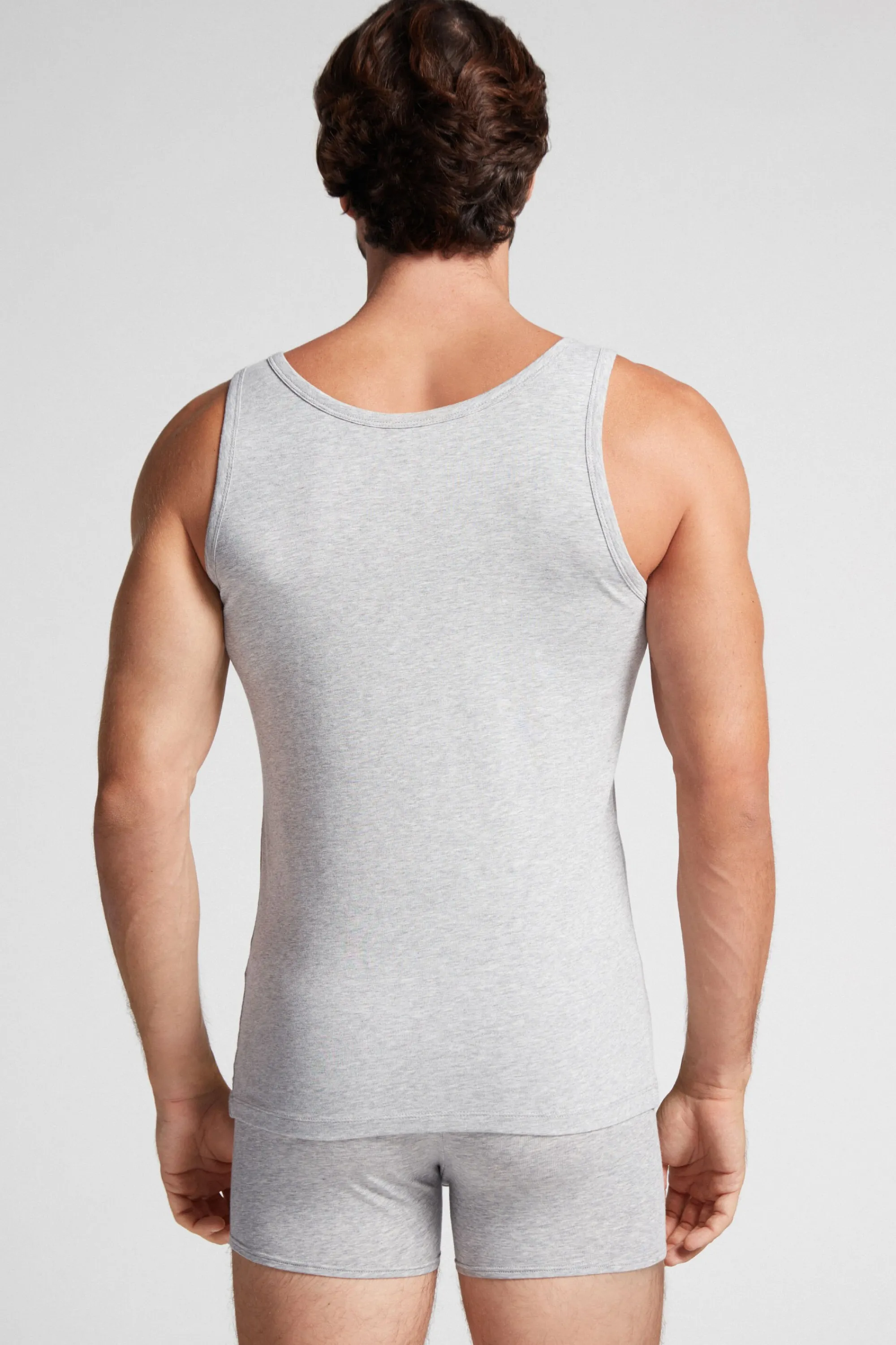 Intimissimi Canotta Smanicata con Collo Tondo in Cotone Superior Elasticizzato