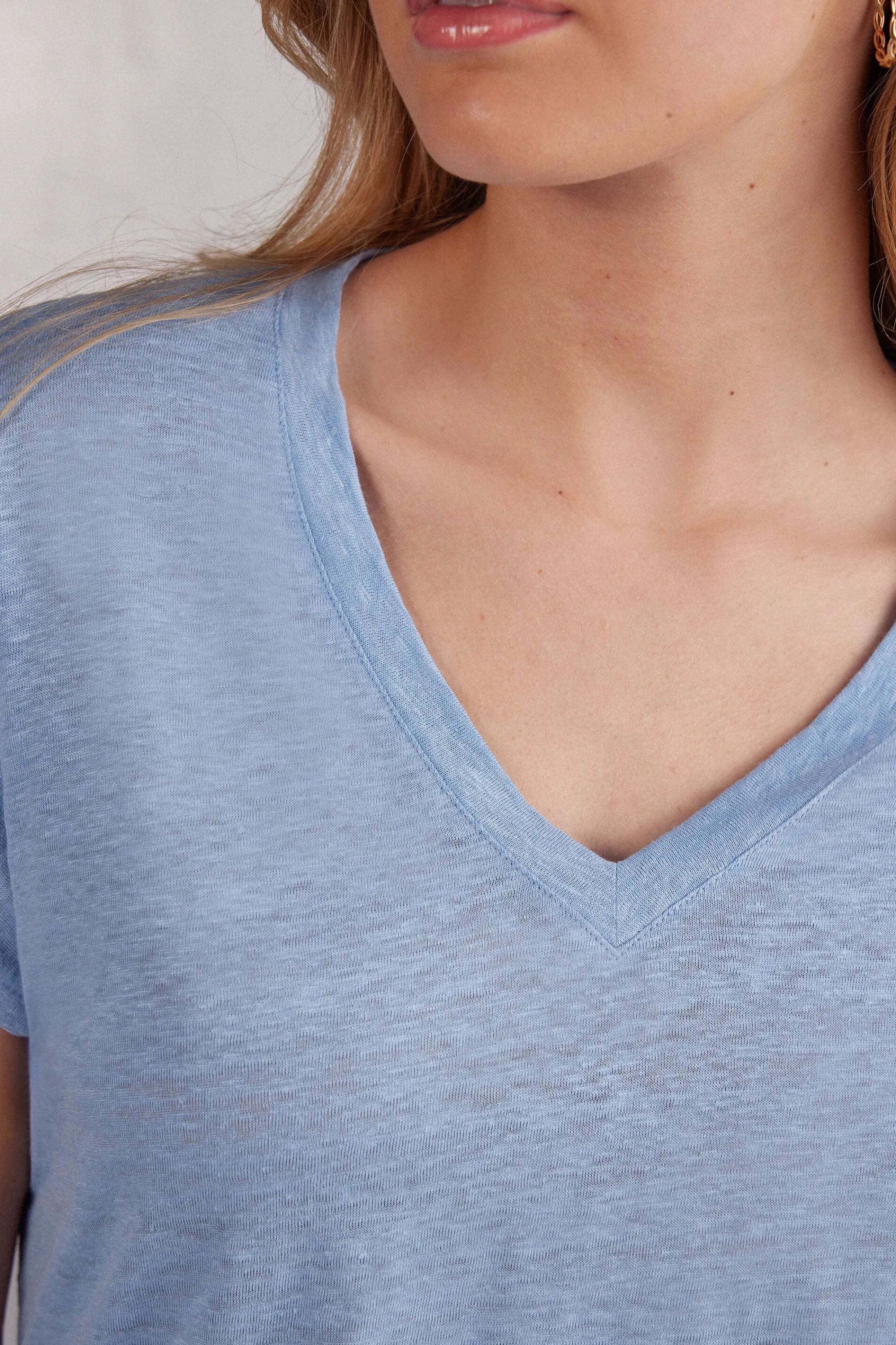 Intimissimi Maglia Manica Corta con Scollo a V in Lino