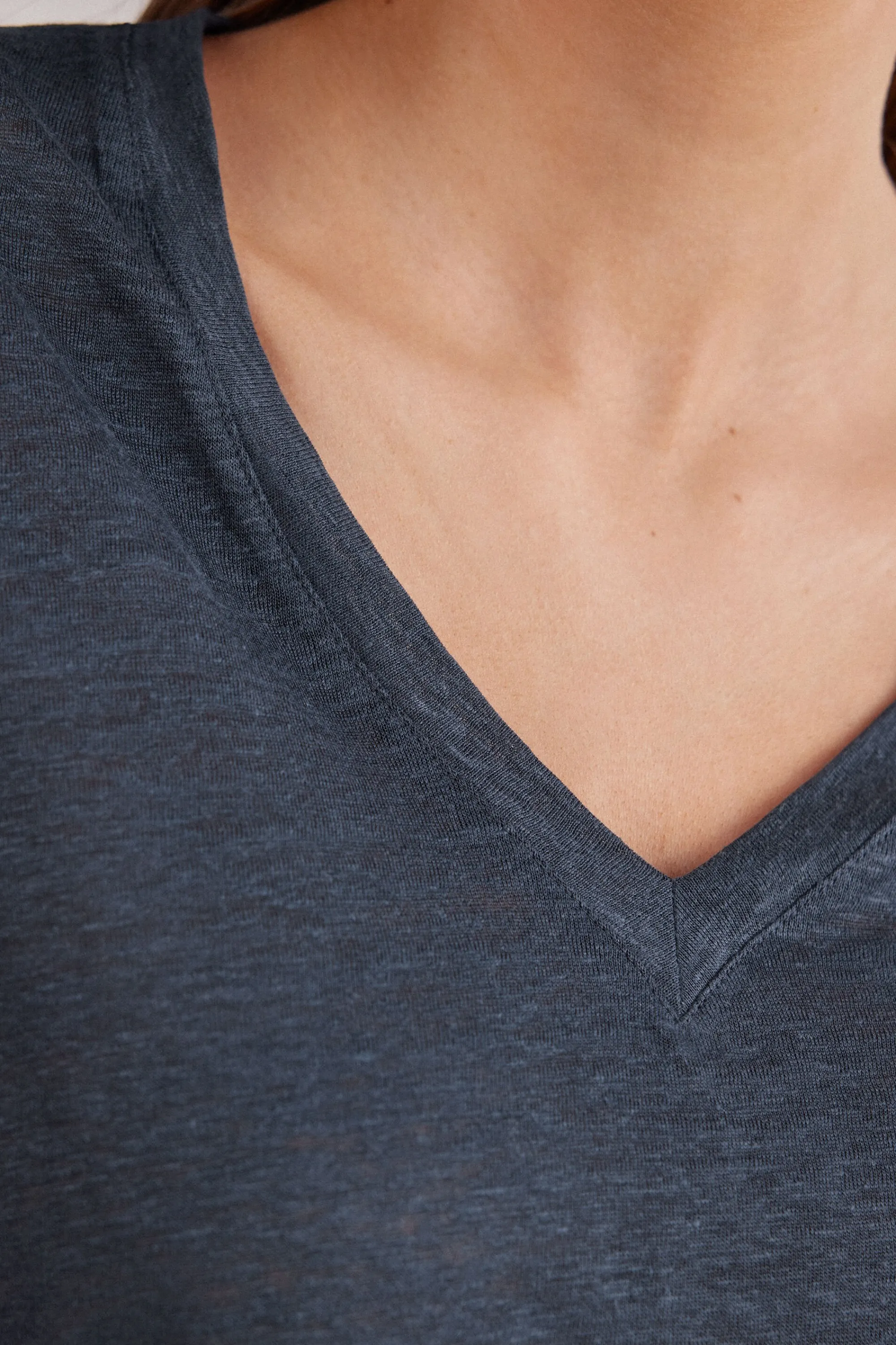 Intimissimi Maglia Manica Corta con Scollo a V in Lino
