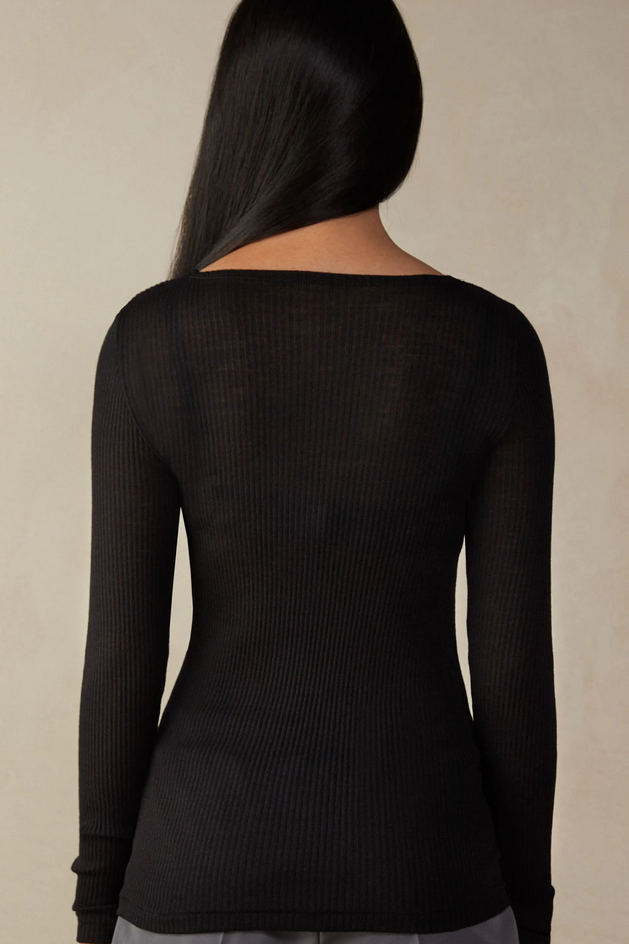Intimissimi Maglia Manica Lunga a Girocollo Ampio in Lana e Seta