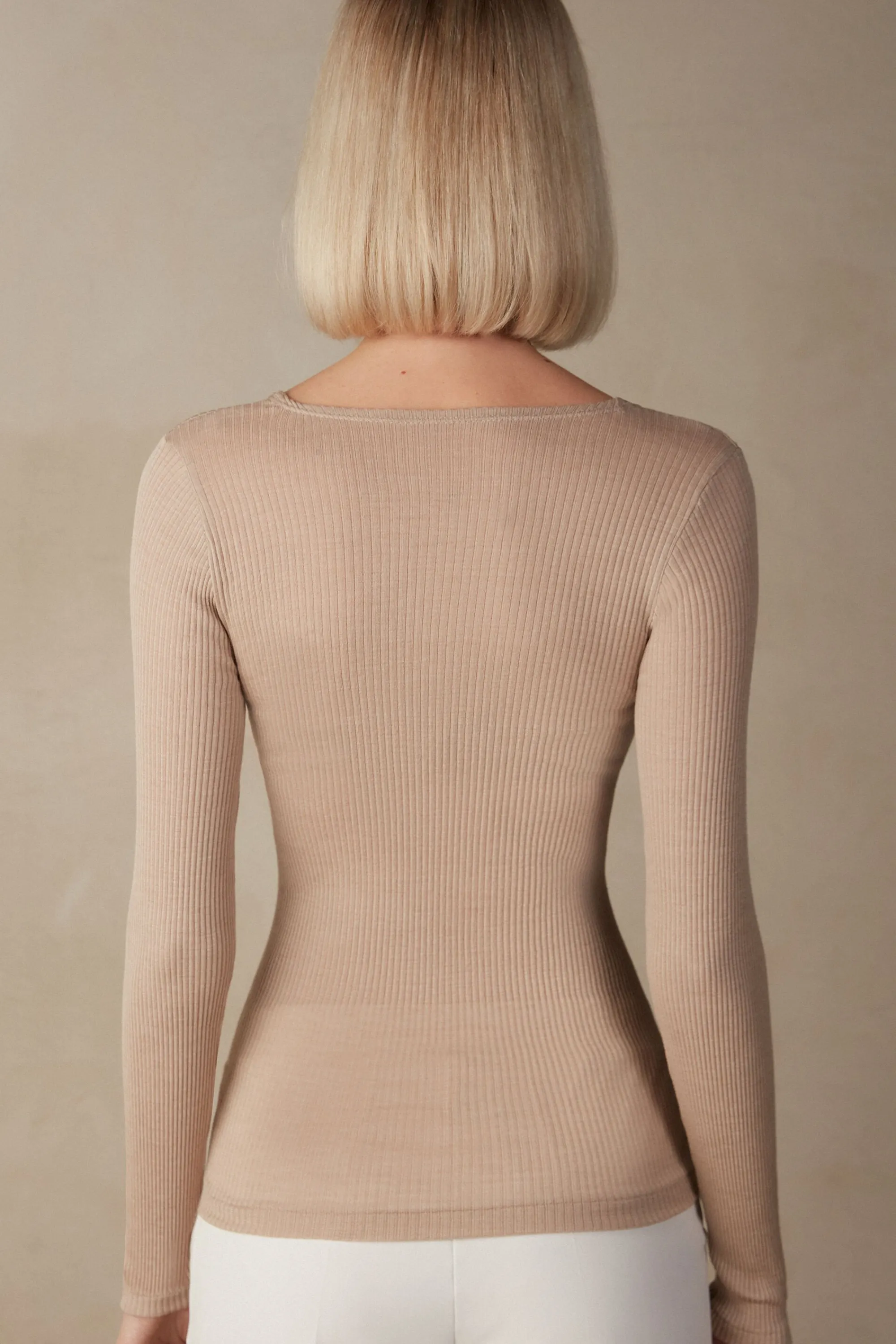 Intimissimi Maglia Manica Lunga a Girocollo Ampio in Lana e Seta