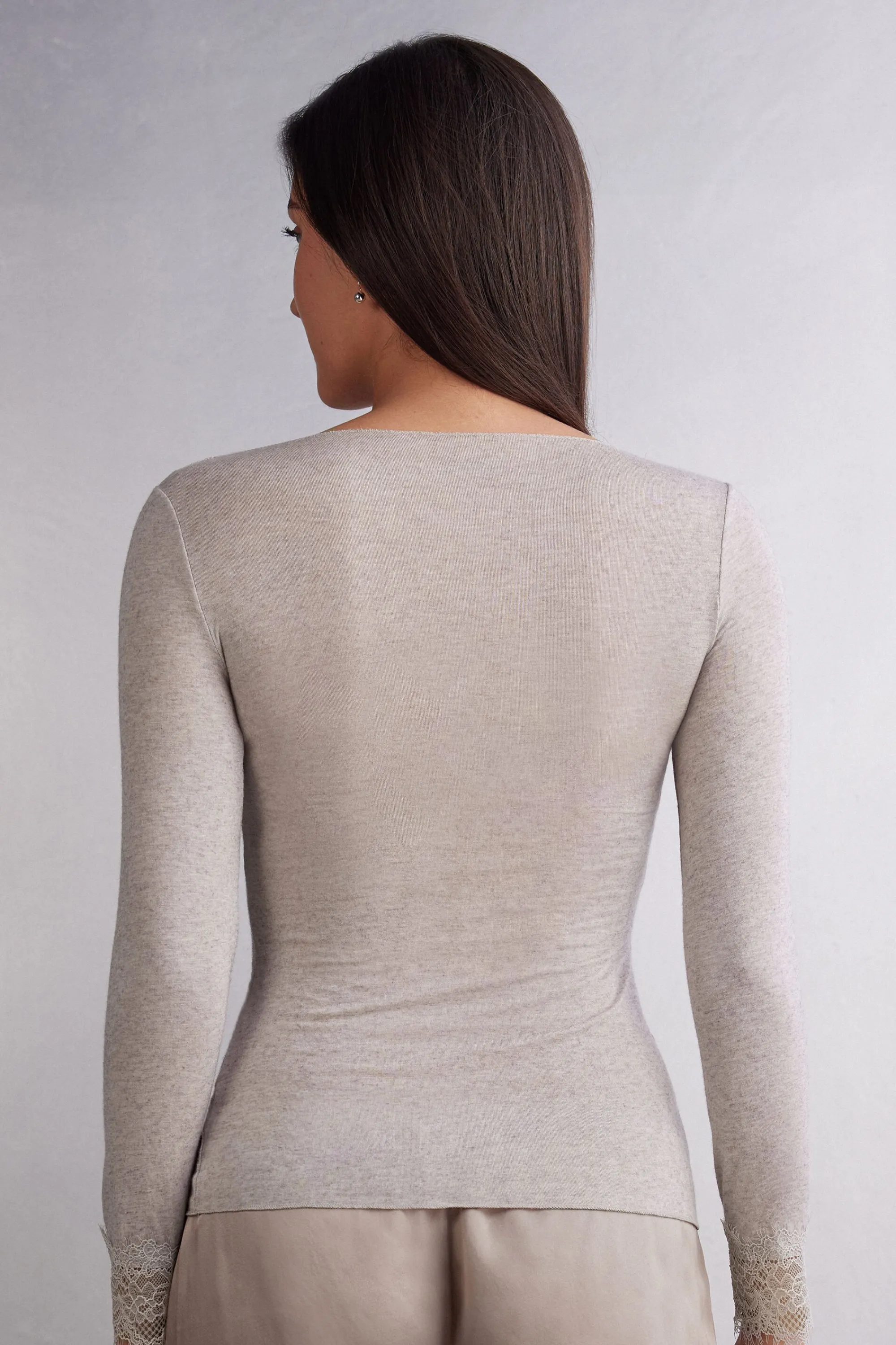 Intimissimi Maglia scollo a V in Modal Cashmere Ultralight e Pizzo