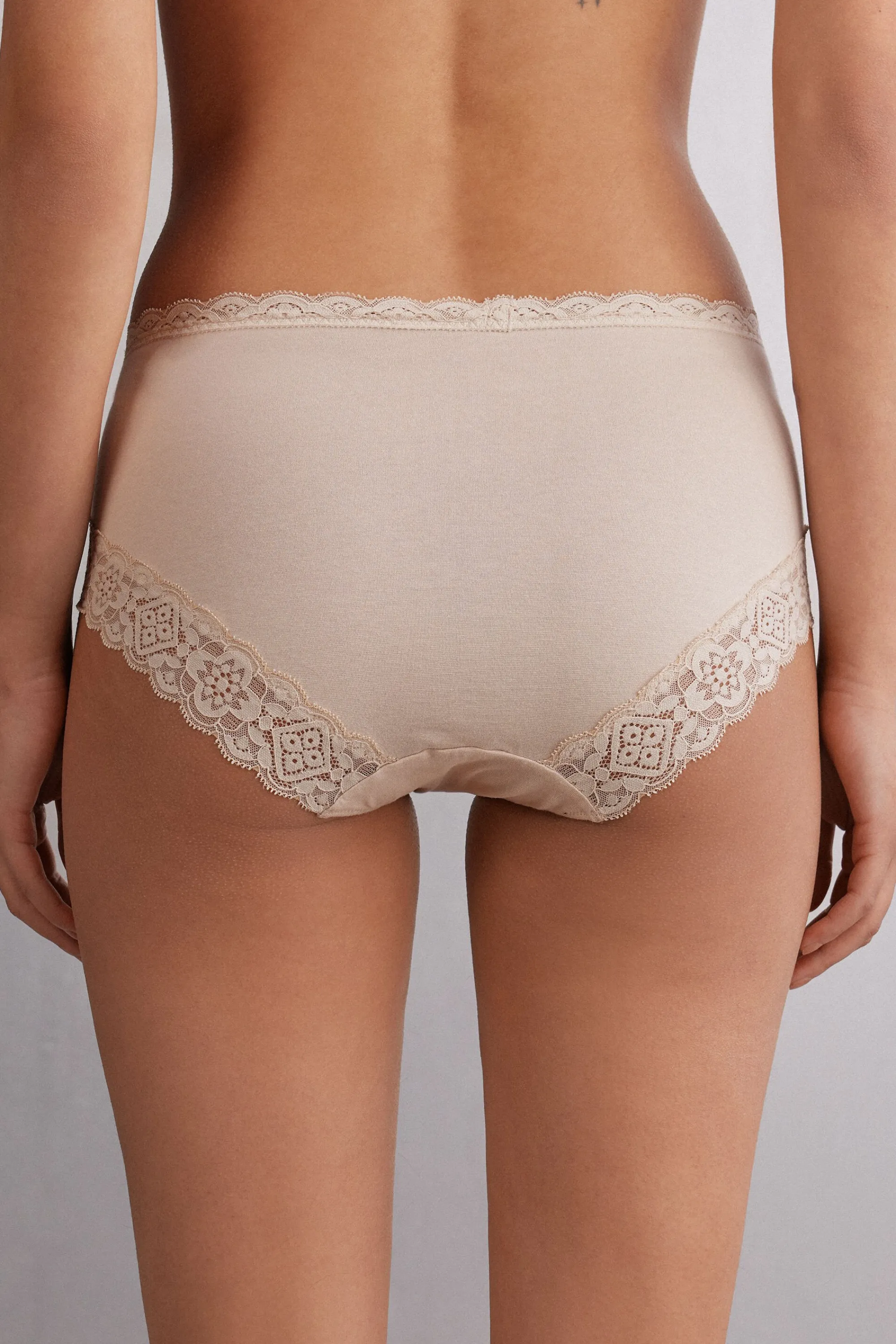 Intimissimi Slip Vita Semi-alta in Cotone e Pizzo